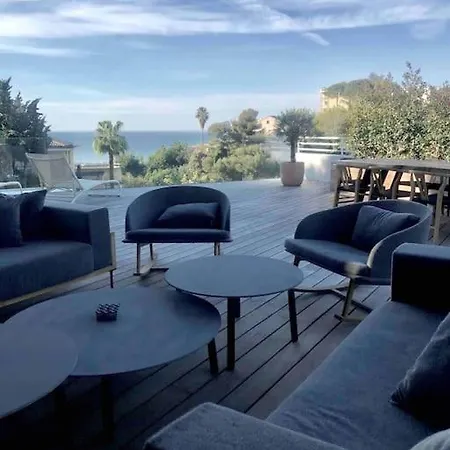 Apartment Hibiscus Penthouse